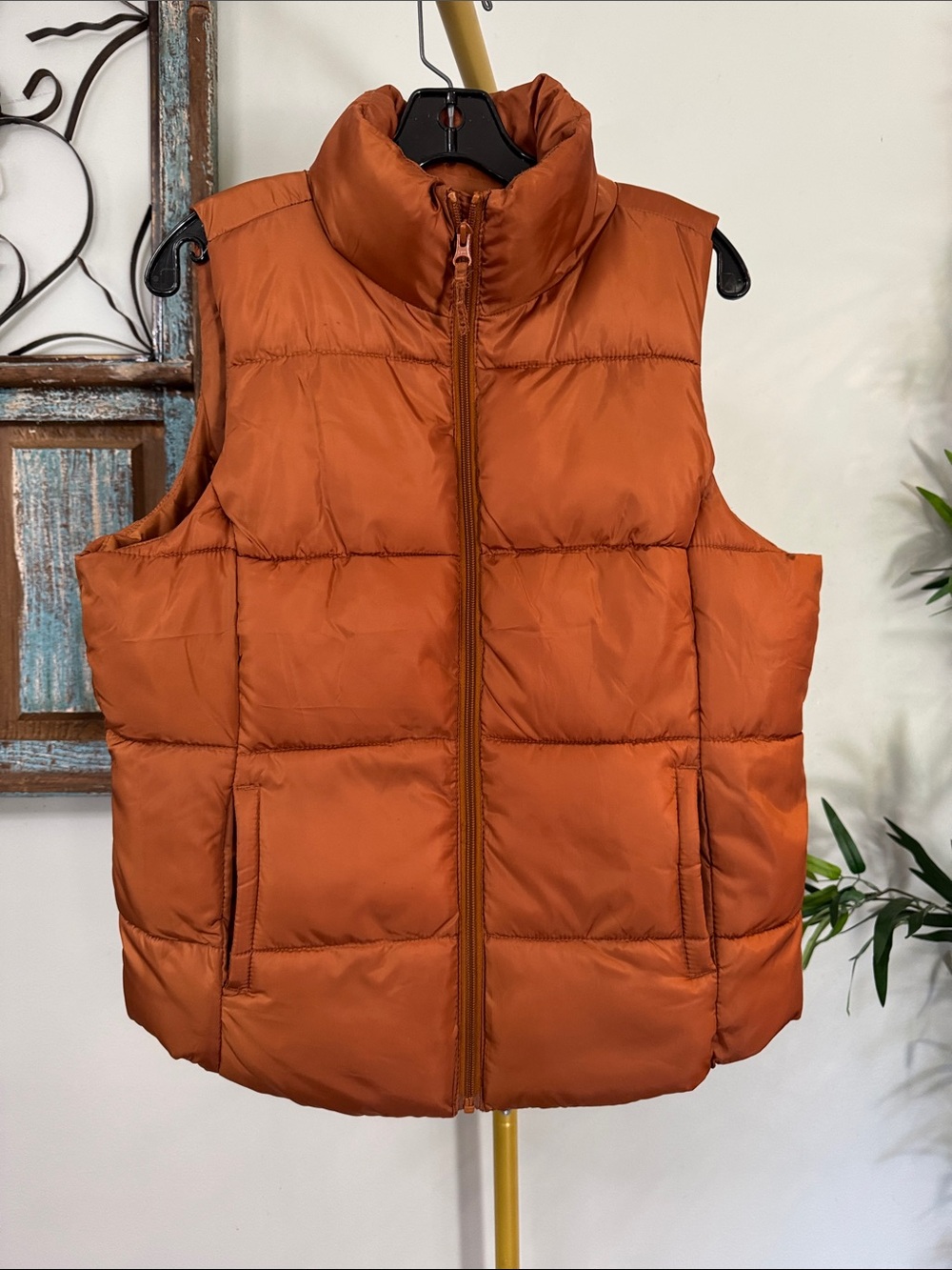 SO Rust burnt Orange Quilted Puffer Vest EUC L